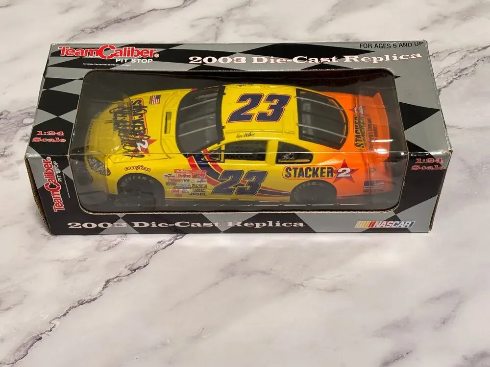 Autographed Kenny Wallace #23 2003 Diecast 1:24 scale Stacker 2 Team Caliber Pit